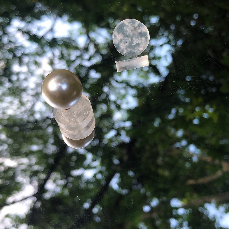 Little ice crystal earrings _ free pearl earrings - ต่างหู - เรซิน ขาว