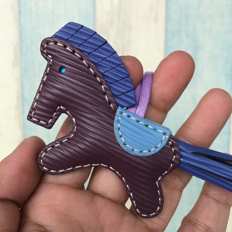 Healing small thing purple cute pony hand-sewn water ripple leather charm small size - พวงกุญแจ - หนังแท้ สีม่วง