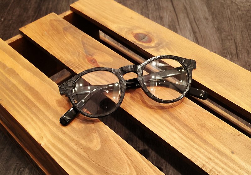 (無型號)Handmade in Japan Round Oval Shape eyeglasses frame eyewear - กรอบแว่นตา - วัสดุอื่นๆ สีดำ