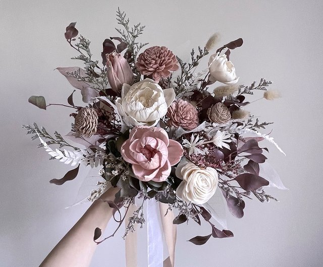 Never-withering dried flowers] classical pink never-withering rose Sola  peony natural style American bouquet - Shop Amanda Floral Design Dried  Flowers & Bouquets - Pinkoi