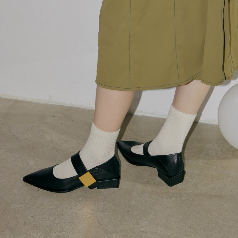 Golden Square Decoration-Devil's Sticky Square Heel Pointed Shoes-Black - รองเท้าส้นสูง - หนังแท้ สีดำ