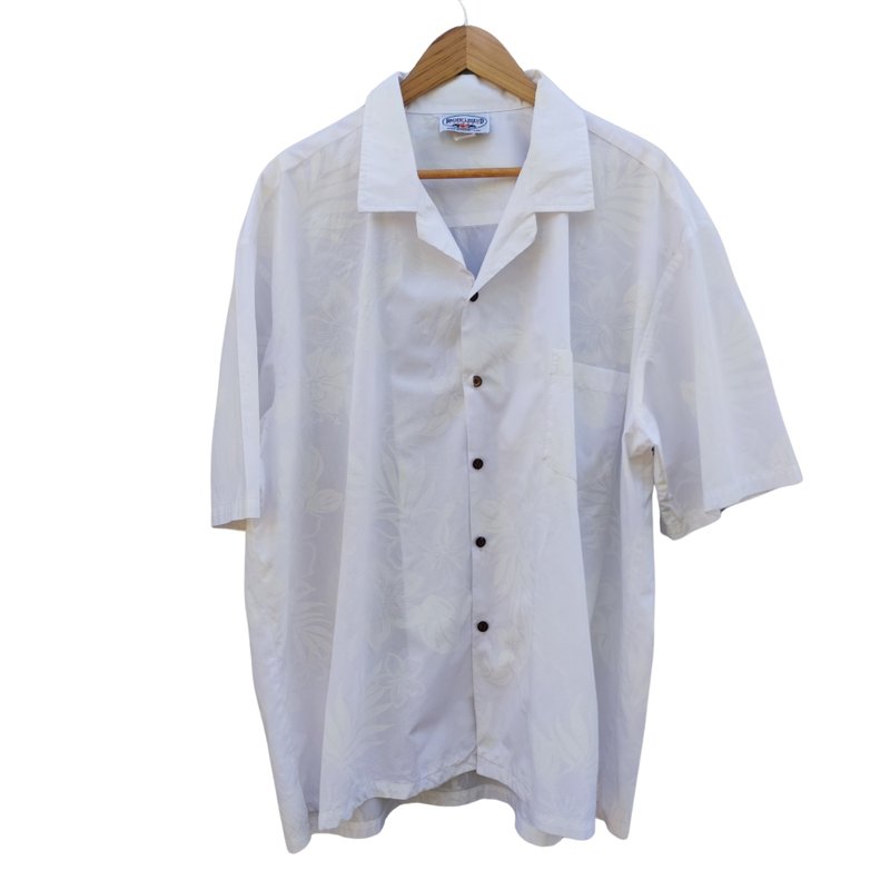 Vintage Pacific Legend White on White Cotton Hawaiian Shirt - 男襯衫/休閒襯衫 - 棉．麻 白色