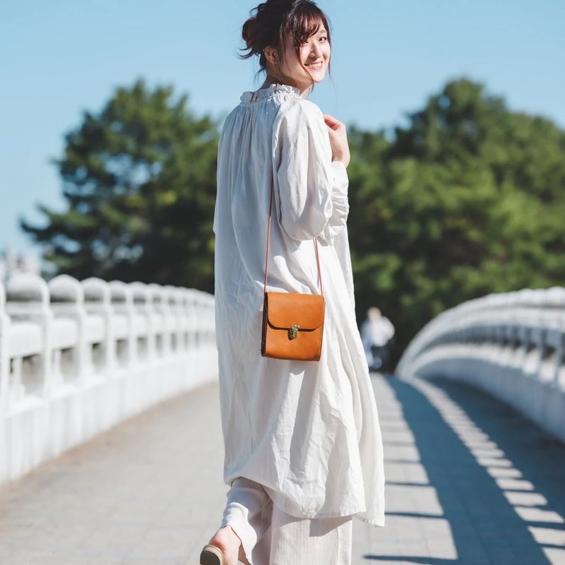 真皮 側背包/斜背包 橘色 - Shoulder bag, crossbody bag, shoulder bag, leather, Italian leather, leather, cute, light