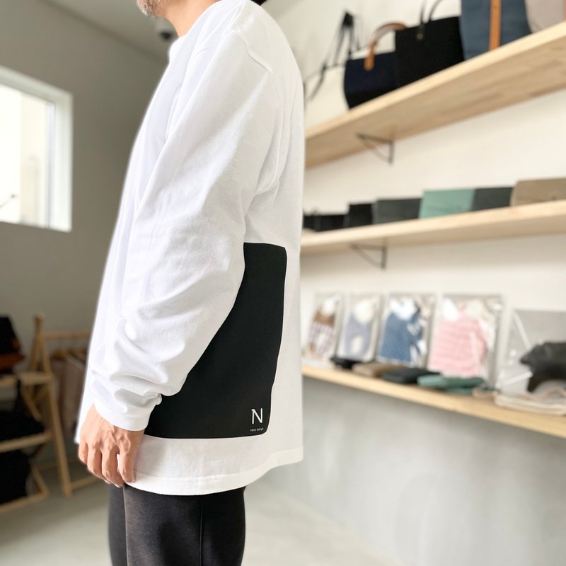 【ユニセックス】サイドプリント 5.6オンスヘビーウェイトビッグシルエット ロングスリーブTシャツ【ホワイト】 - 女 T 恤 - 棉．麻 白色
