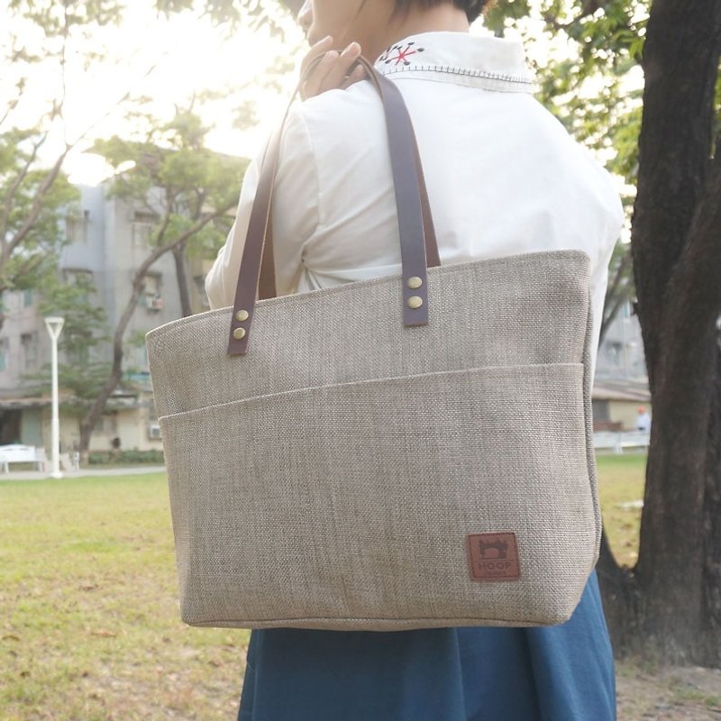 Leather Tote Bag - Japanese Hard Linen Canvas (Liu Zhu Green) - กระเป๋าแมสเซนเจอร์ - ผ้าฝ้าย/ผ้าลินิน สีเขียว