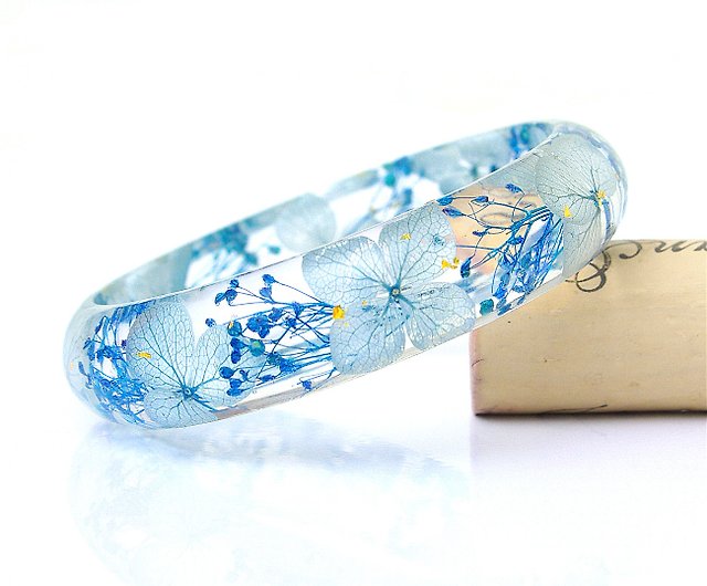 Blue Flower Resin Bracelet