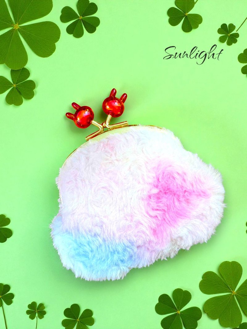 日光小巷手做 溫暖登場粉嫩雲朵感兔子毛毛手做口金包零錢包 - 零錢包/小錢包 - 棉．麻 