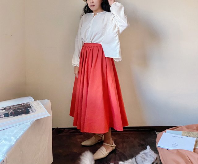 Pleated 3/4 outlet skirt