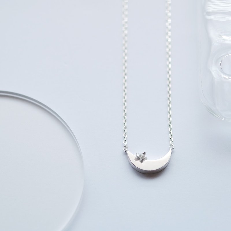 Crescent Moon & Star Universe Necklace Silver 925 - สร้อยคอ - โลหะ สีเงิน