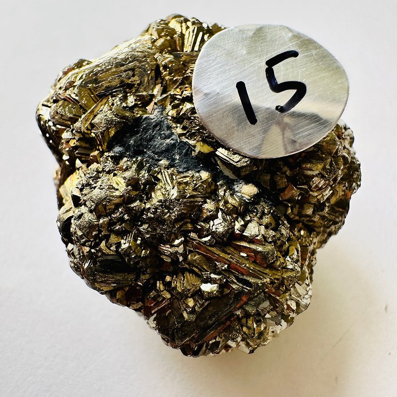 Pyrite Silver 15 Raw Stone Mineral Standard Crystal Stability Lucky Wealth Accumulation Sands Fool's Gold - ของวางตกแต่ง - วัสดุอื่นๆ สีทอง