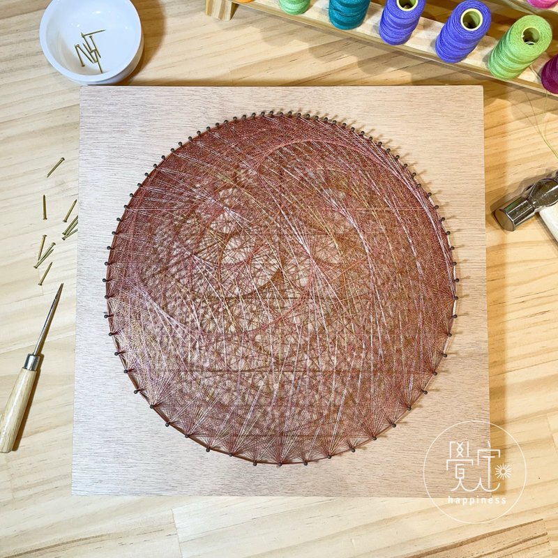 Stringart  藝術作品-大地之母 - 擺飾/家飾品 - 其他材質 多色