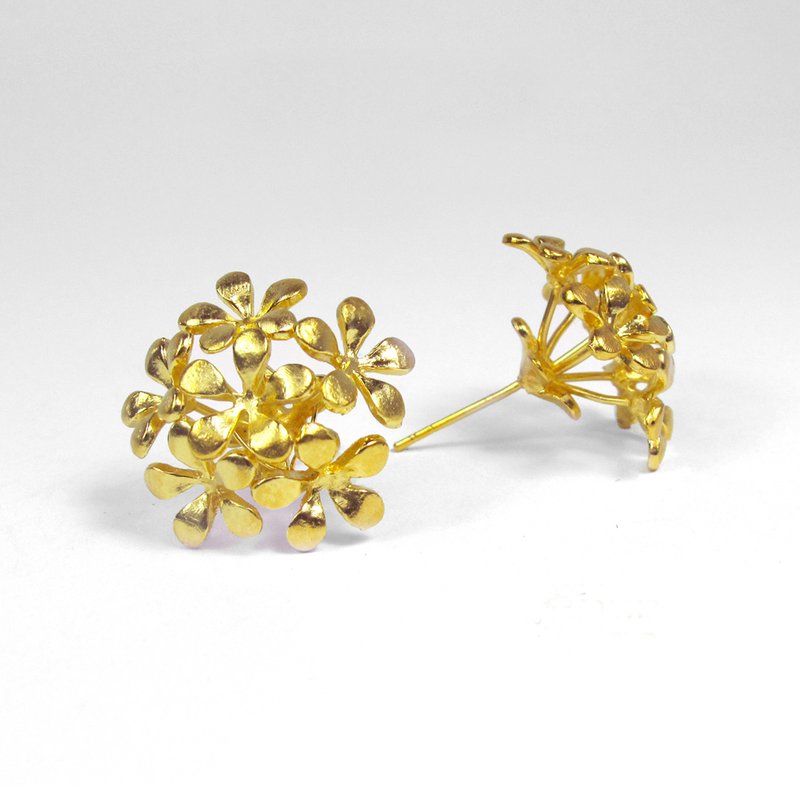 【雙11折扣】Flower Earrings, delicate earrings, Flower Jewelry - 耳環/耳夾/耳骨夾 - 其他金屬 銀色