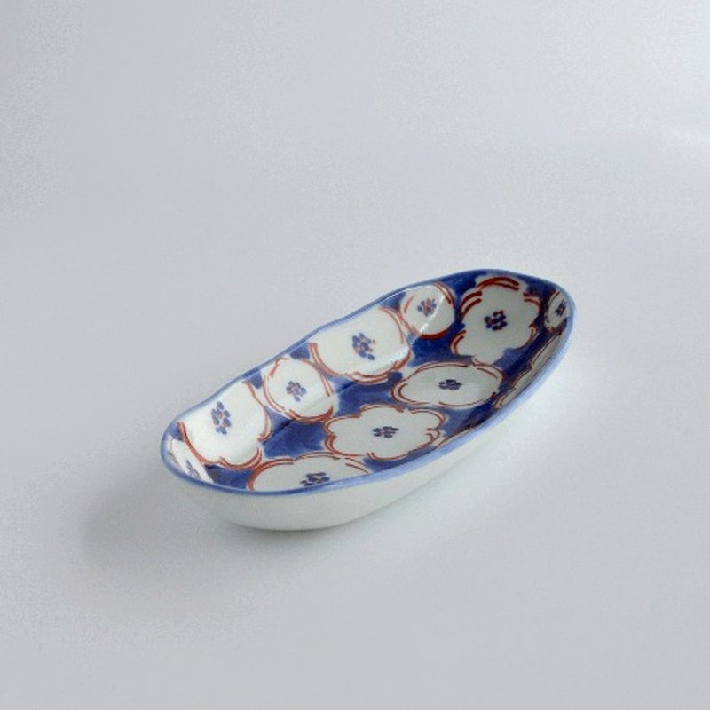 Oval plate with flower lover and bird(small) - ถ้วยชาม - ดินเผา 