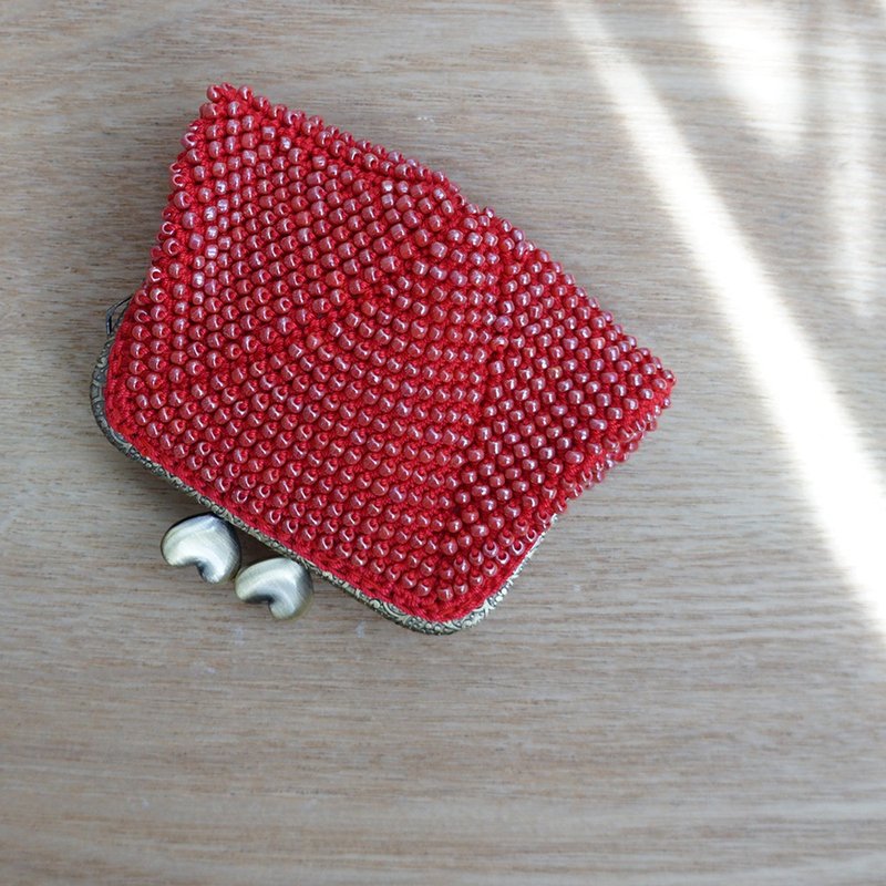 Ba-ba handmade Beads crochet pouch No.1631 - 零錢包/小錢包 - 其他材質 紅色