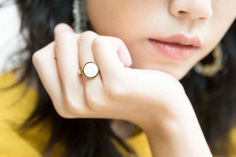 Circle geometric natural stone ring black and white gold tail ring gift custom custom gold - แหวนทั่วไป - เครื่องเพชรพลอย ขาว