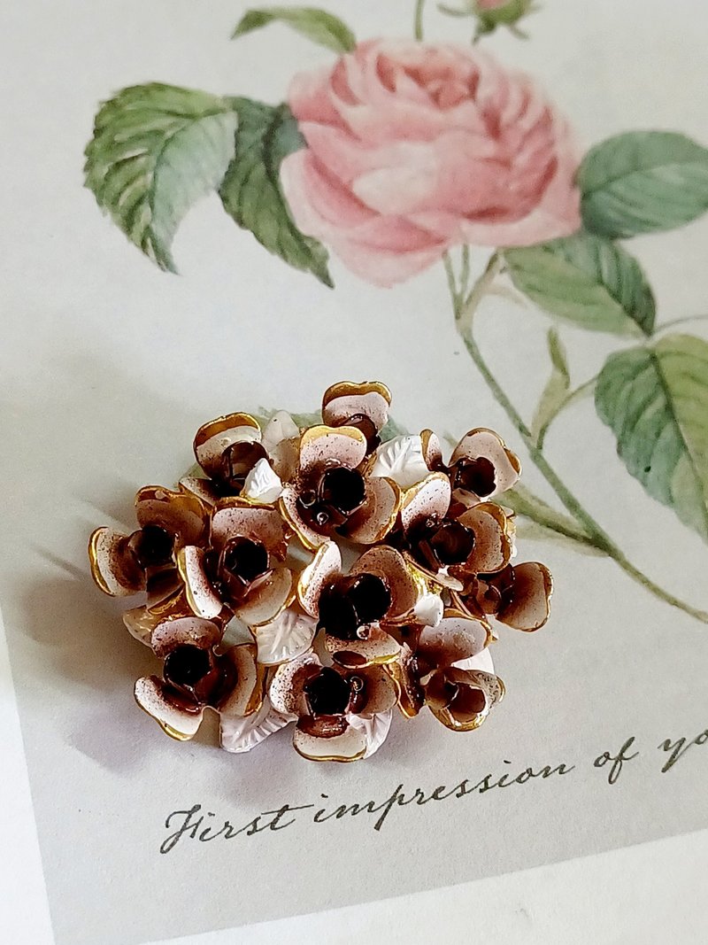 vintage jewelry 古董 奧地利 漸層咖啡色立體花卉 別針  胸針 - 胸針 - 其他金屬 