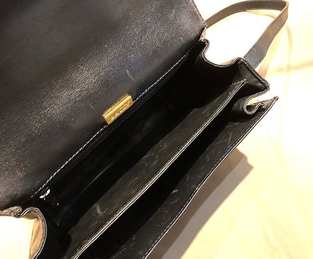 BALLY VINTAGE black leather hard shell bag antique bag Italian