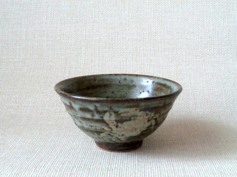 Bowl: Crab crest a - Bowls - Pottery Gray