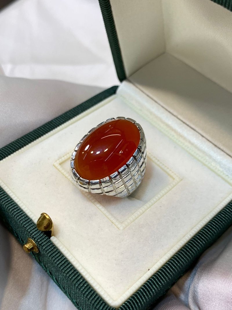 Natural Mens Red Agate Ring Red Carnelian Ring For Men Silver 925 Handmade Ring - 戒指 - 寶石 紅色