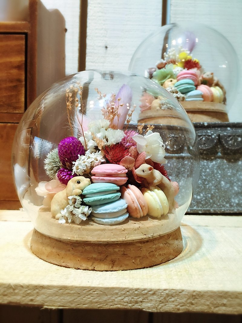 Garden Tea} {Macaron dried flower ceremony. Glass crystal ball. Landscape Small World - ของวางตกแต่ง - พืช/ดอกไม้ หลากหลายสี