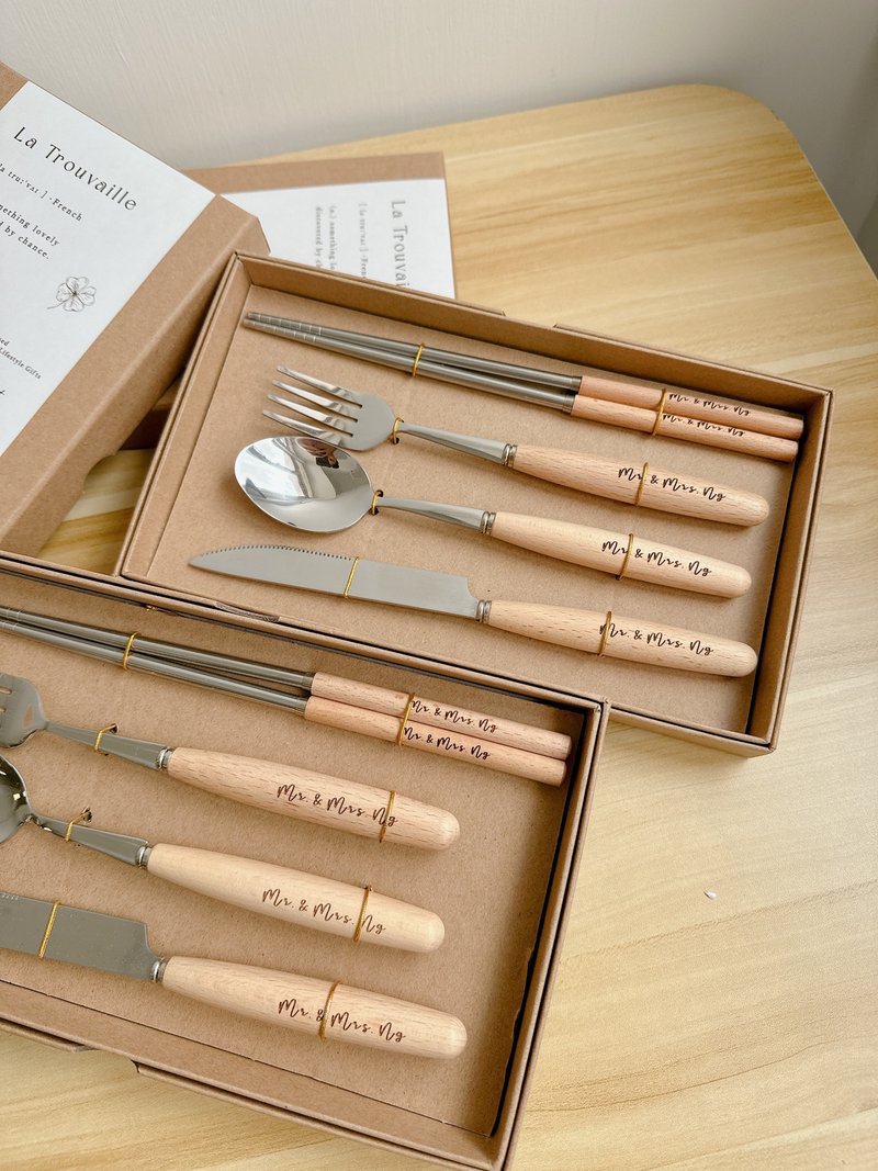 【Customized gift】Stainless steel cutlery set with engraved wooden handle - Customized Portraits - Wood Brown