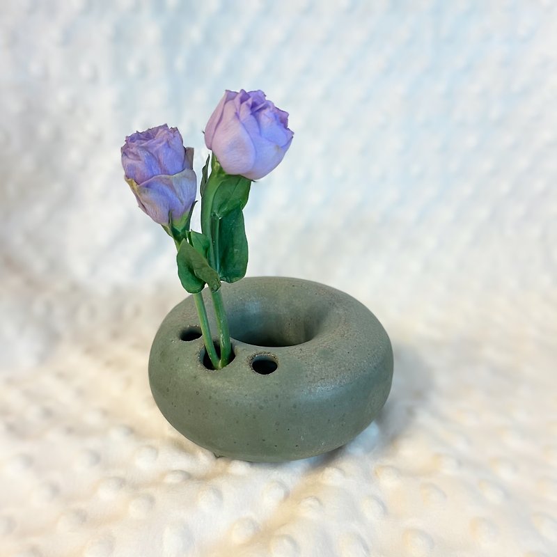 【香港製造】手工陶器 - 簡約設計 - 甜甜圈 花器 - 花瓶/陶器 - 陶 藍色