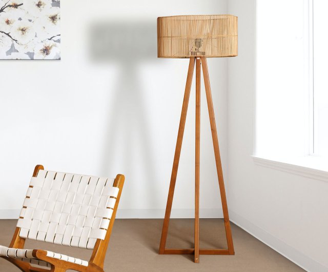 ラタン製フロアランプ ハイタイプ チークの木フロアランプ 5 天然ラタンランプシェード バリレジャー