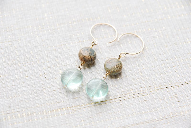 Coin-shaped stone earrings Fluorite (14kgf) - Earrings & Clip-ons - Gemstone Green