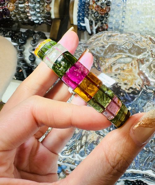 晶玉良言閣 濃色碧璽帶手排10.5mm12.9g全方位能量磁場高頻率能量旺夫石