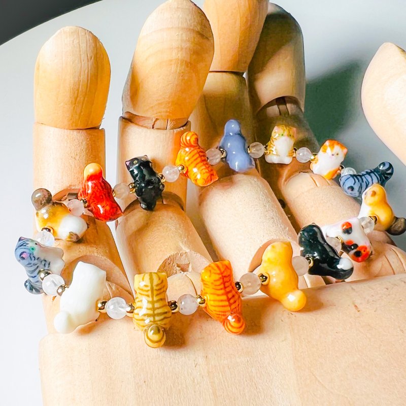 受注製作 長毛ニャンコ会議ウルトラミニ 猫ブレスレット - 手鍊/手環 - 塑膠 多色