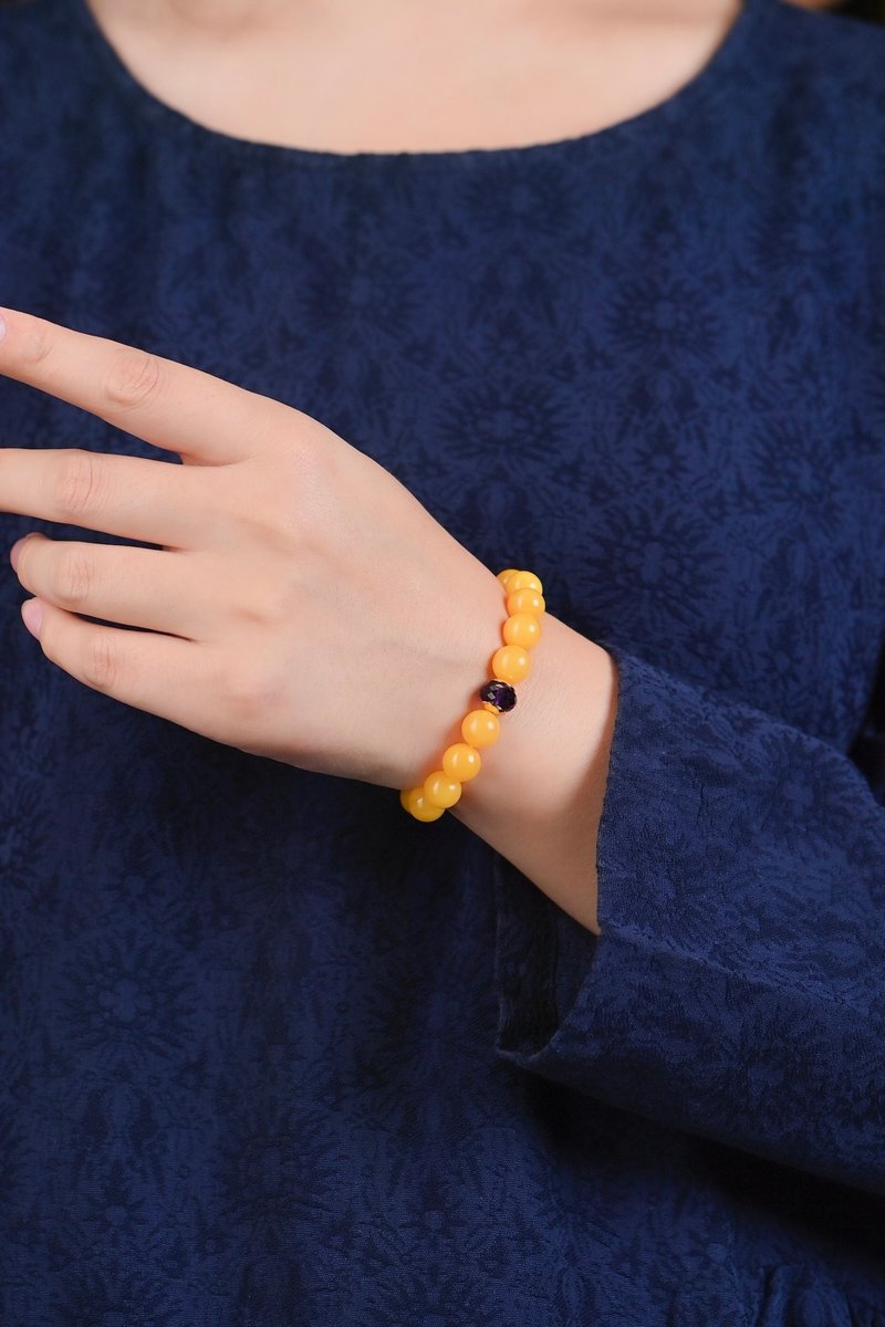 天然蜜蠟單圈手鏈 搭配天然綠松石隔片 時尚百搭 規格9.2mm - 手鍊/手環 - 水晶 