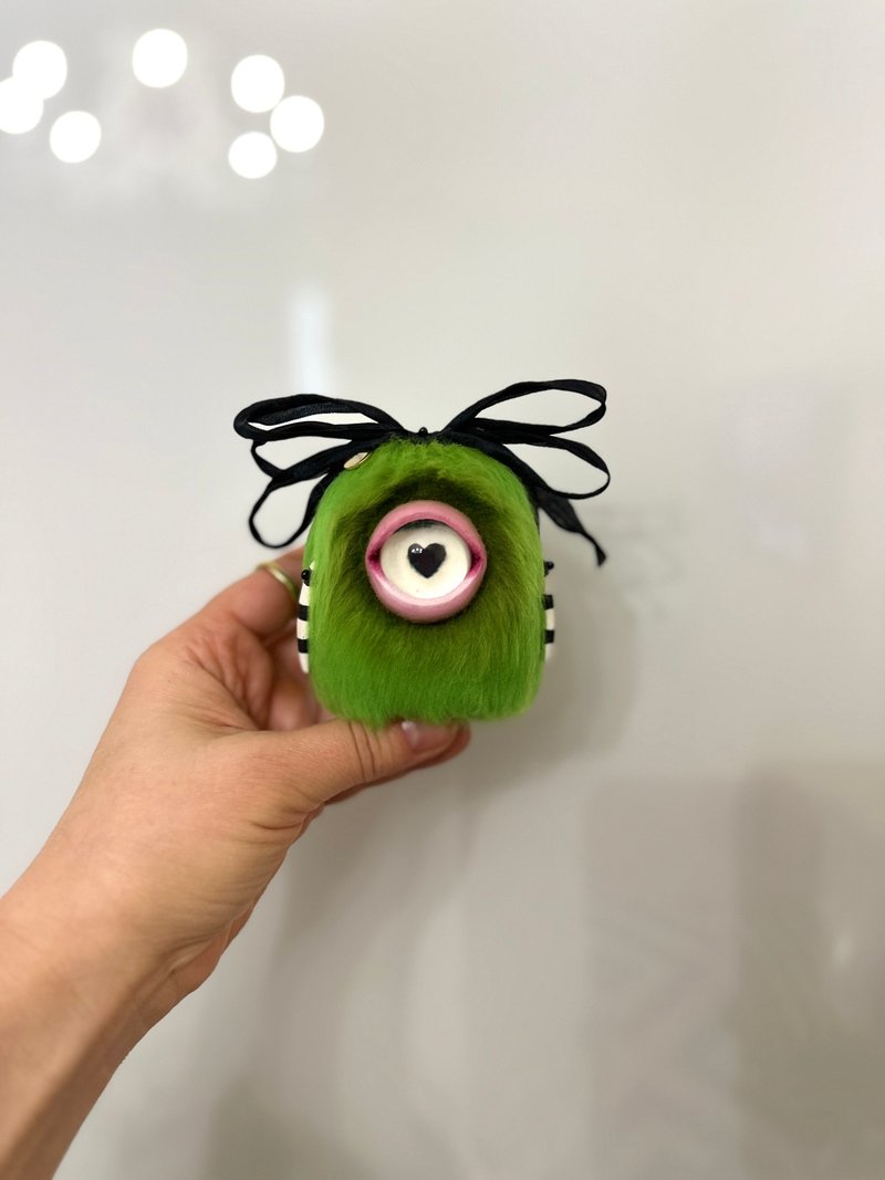 Green bubble - cyclops _ MADE-TO-ORDER! - 玩偶/公仔 - 其他材質 綠色