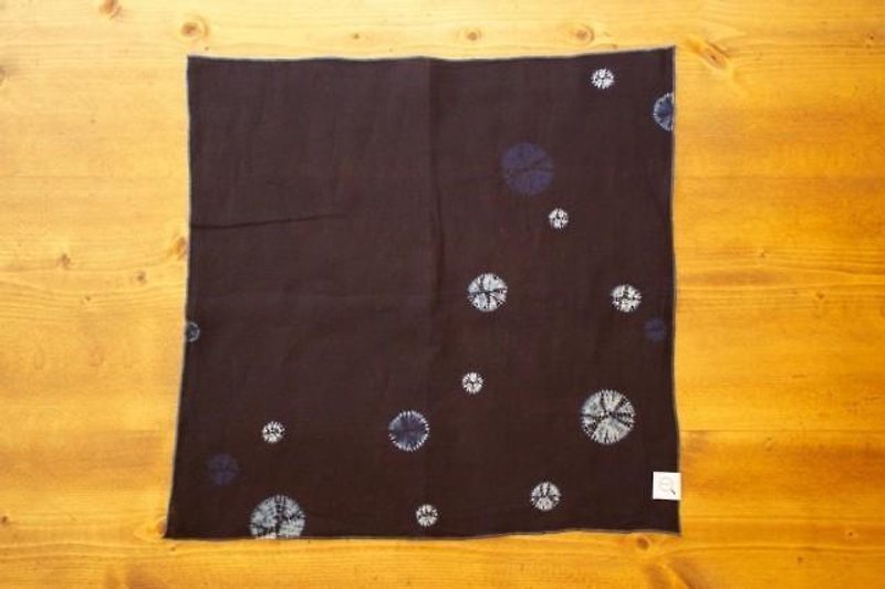 The indigo tie-dye Organic linen handkerchief (bulk) - อื่นๆ - ผ้าฝ้าย/ผ้าลินิน สีน้ำเงิน