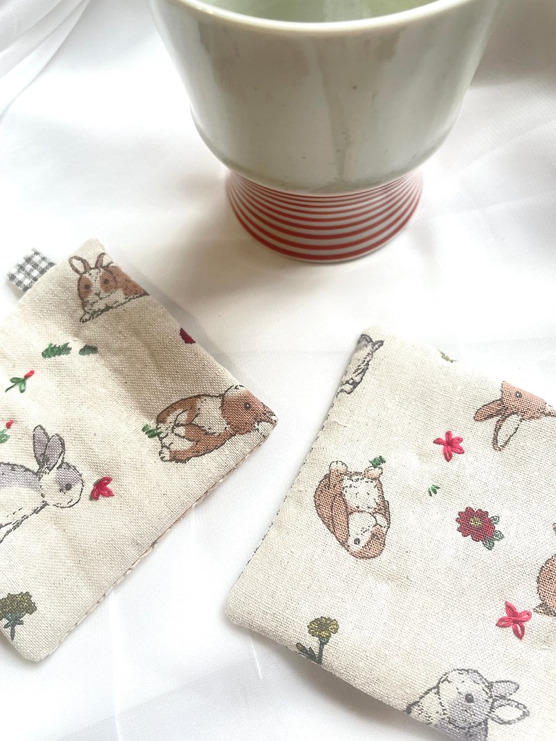[Happy Day Handmade] 2023 Year of the Rabbit Gentle Rabbit Embroidery Coaster Rabbit Year Small Gift Valentine's Day - Items for Display - Cotton & Hemp Multicolor