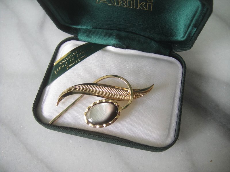 【老時光 OLD-TIME】早期二手飾品別針 - 擺飾/家飾品 - 其他材質 