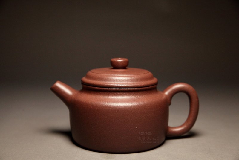 【De Zhong】Yan Huang Earth Art Longshan Hall Traditional Handmade No. 4 Deep Well Bottom Tank Cleaner 230cc - ถ้วย - ดินเผา สีม่วง