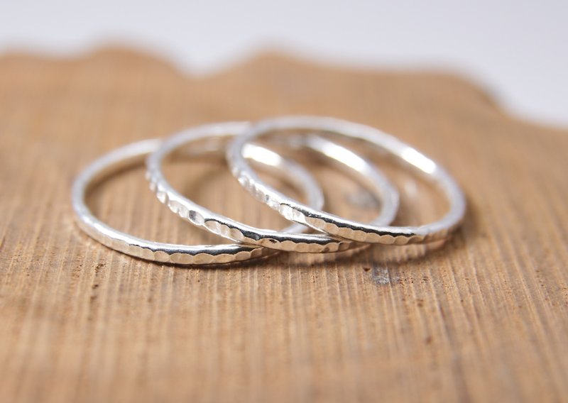 2 Silver Rings / Sterling Silver Ring / Hammered / Line Silver Ring - แหวนคู่ - เงิน สีเงิน