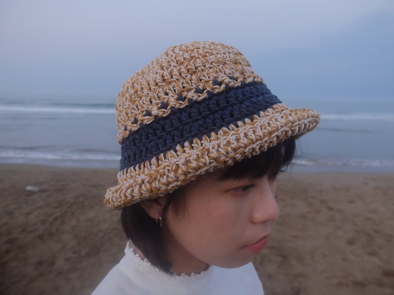 鹽之花 手工編織 捲邊帽 藍 - 帽子 - 棉．麻 黃色