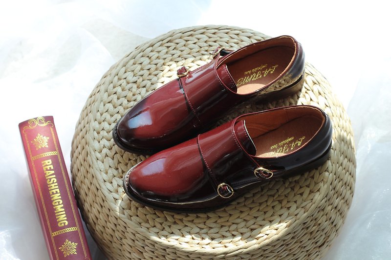 【British Mengke style】Mengke women's shoes with gold buckle. Crimson Ruby - Women's Oxford Shoes - Genuine Leather Red