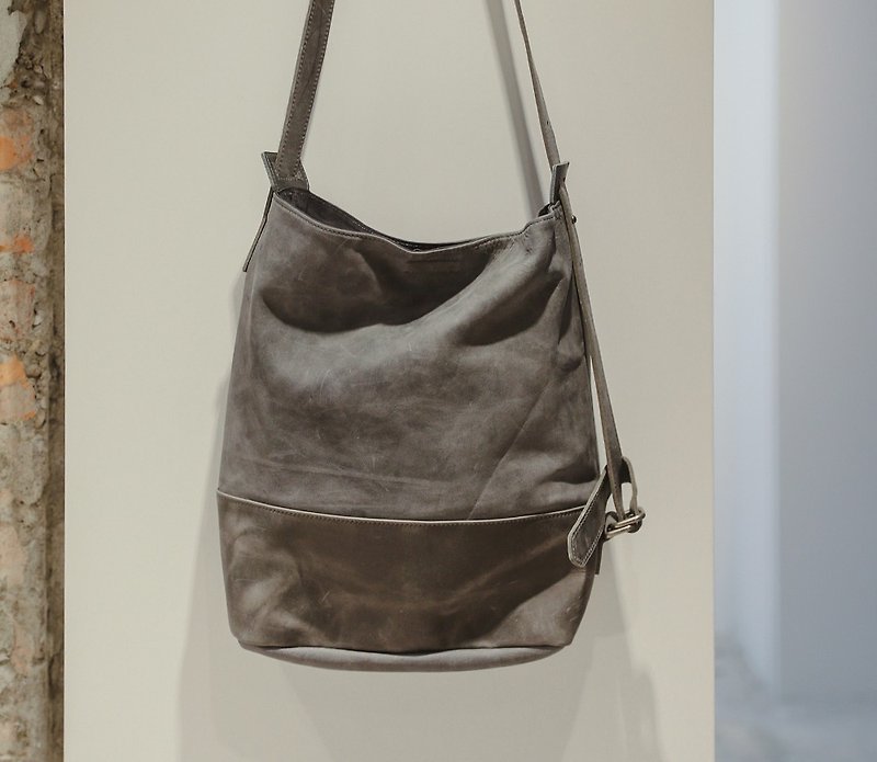 Rate broadband adjustable side backpack gray - Messenger Bags & Sling Bags - Genuine Leather Gray