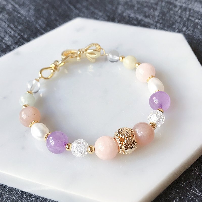 Elegant 14K plated butterfly knot Sun Stone Morgan Danzi Jing crystal bracelet white pearl bracelet - Bracelets - Crystal Pink