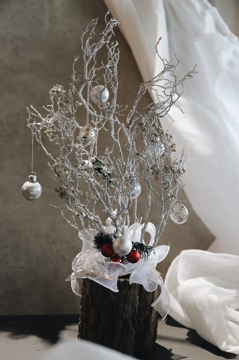 Southern Grass Christmas Tree - Dried Flowers & Bouquets - Wood White