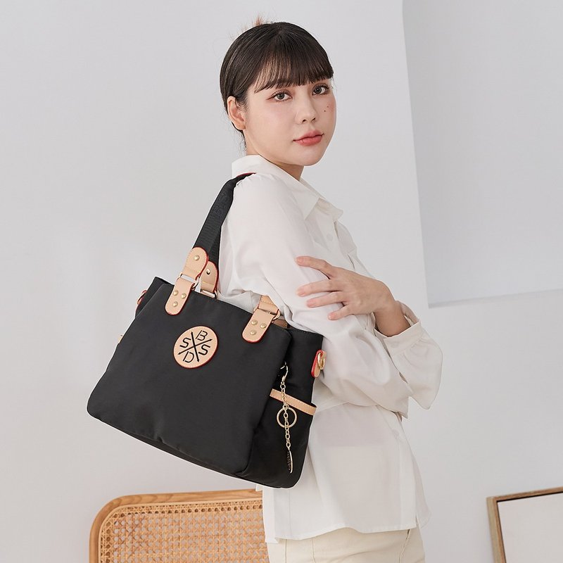 [Fashionable Plain Color] Black Rhapsody - Classical Light Luxury Multi-layered Two-Purpose Tote Bag - Camel Black - Handbags & Totes - Nylon Black