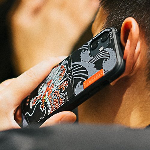 SKINARMA iPhone12/Pro/Pro Max Densetsu 浮雕祥雲赤龍可插卡防摔手機殼
