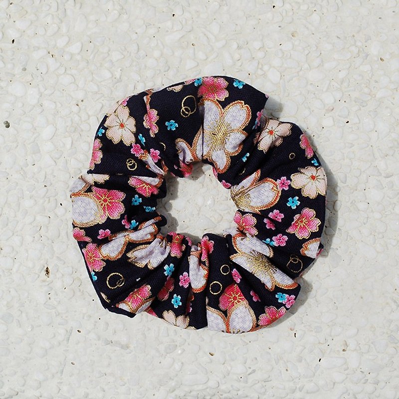 Blossoming bouquet of cherry blossoms _ blue / large intestine donut hair ring - Hair Accessories - Cotton & Hemp Purple