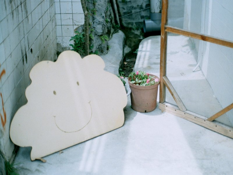 Smile 電腦/平板/手機 數位桌布 彩色黑白雙版本 底片攝影 - 電腦手機桌布/貼圖/App 圖示 - 其他材質 