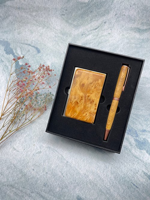 皇手製作 畢業禮物 檜意禮盒組 台灣檜木樹瘤名片夾 台灣檜木圓珠筆