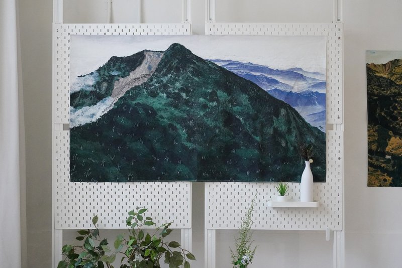 Taiwan Mountain Hanging Cloth - Hemlock Forest of North Dawu Mountain 144x83 cm / 70x40 cm - โปสเตอร์ - ผ้าฝ้าย/ผ้าลินิน สีเขียว