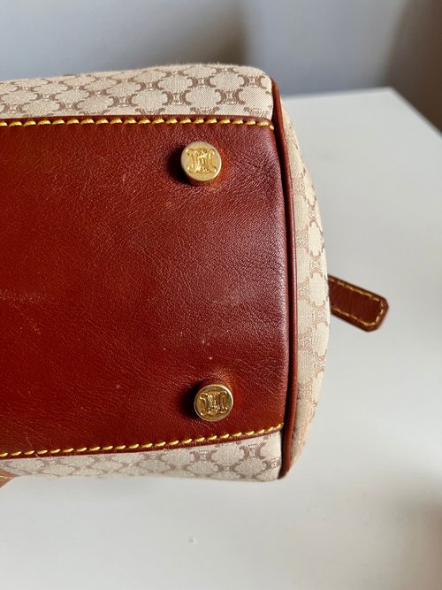 CELINE ブラウンレザー ハンドバッグ 美品》CELINE（セリーヌ）レザー ハンドバッグ ブラウン