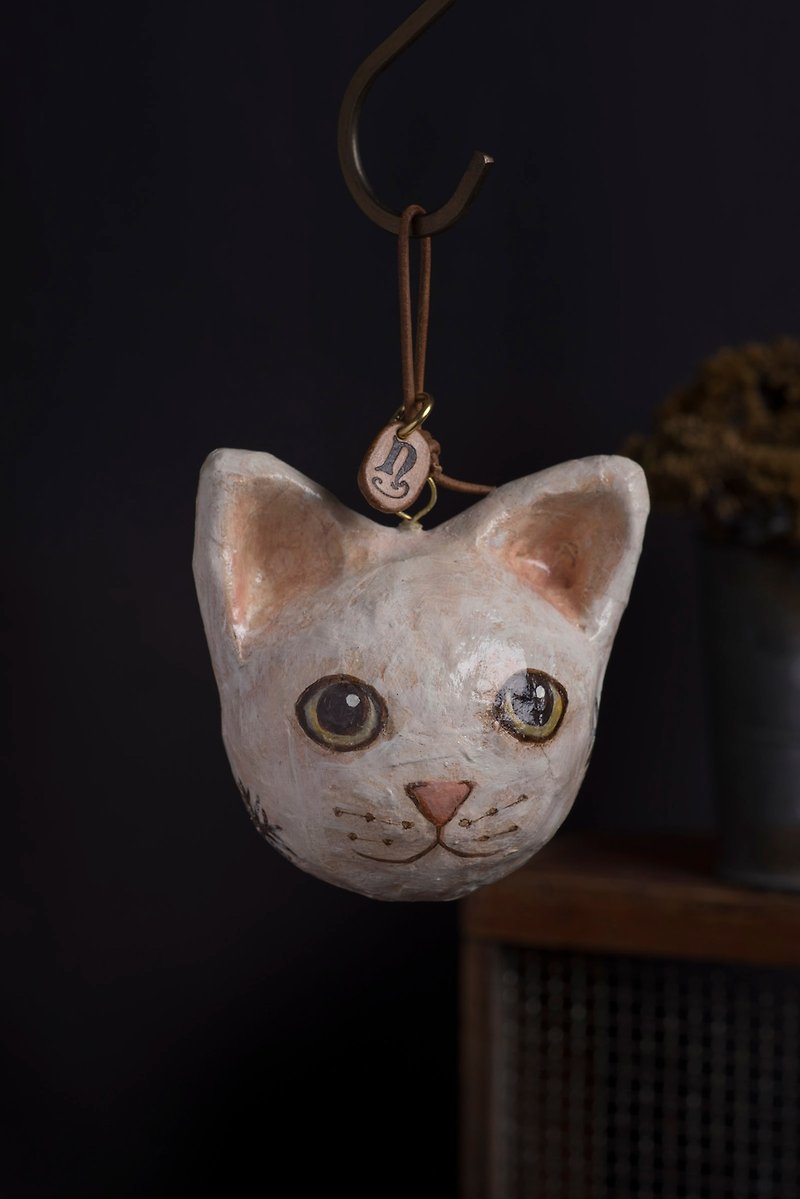 Ornaments-Cat - Items for Display - Paper White